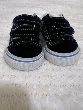 Vans kids Black Canvas Sneakers with Blue Stripe